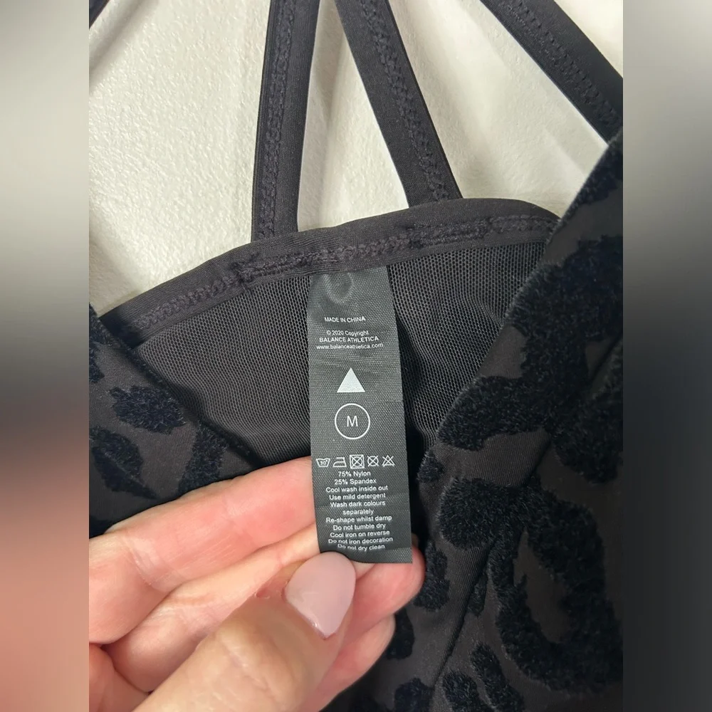 Balance Athletica Vitality Lux Form Bra Panther Black Sports Bra Size M - Picture 9 of 9